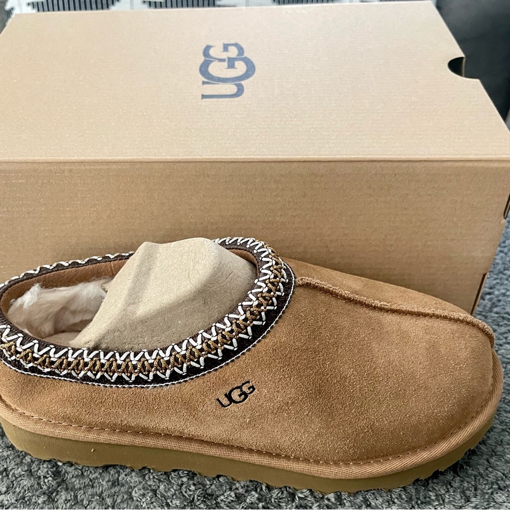 UGG Tasman Authentic